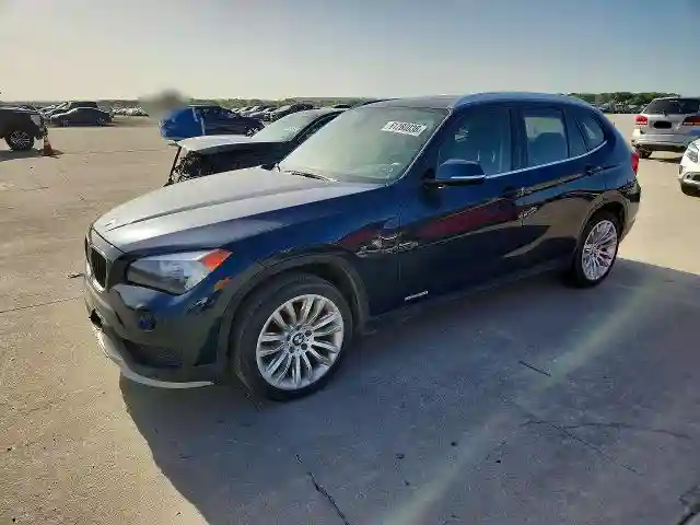 WBAVM1C52FVZ93761 2015 BMW X1-0