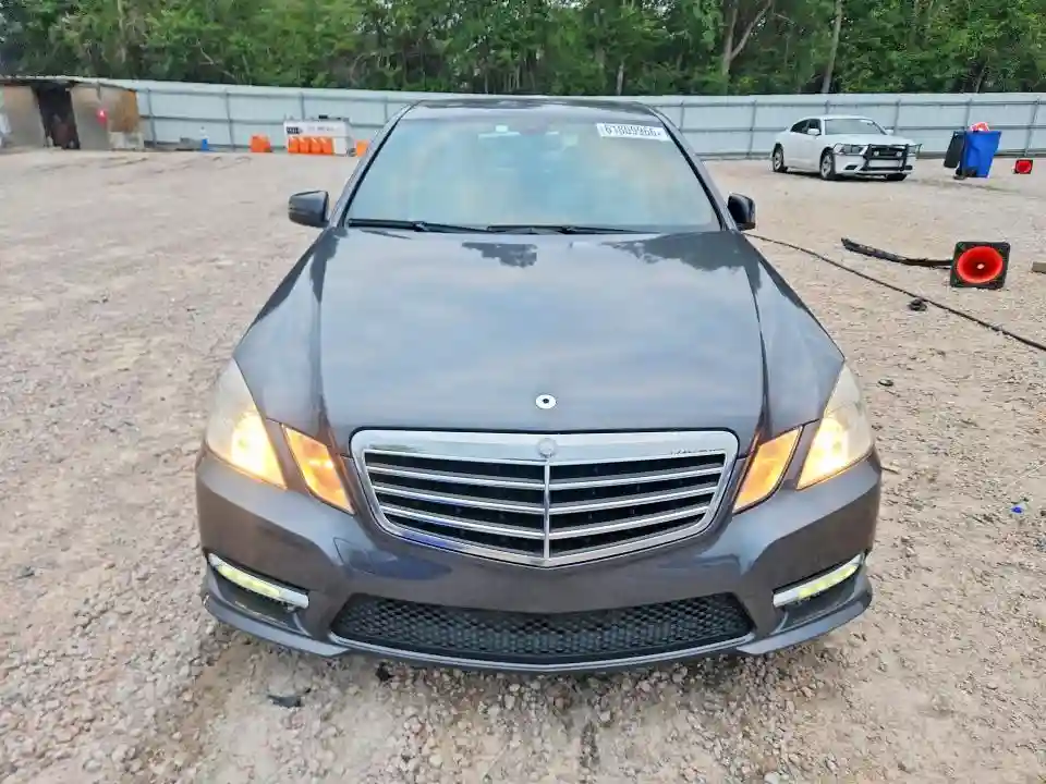 WDDHF8JB0DA737009 2013 MERCEDES-BENZ E-CLASS-4