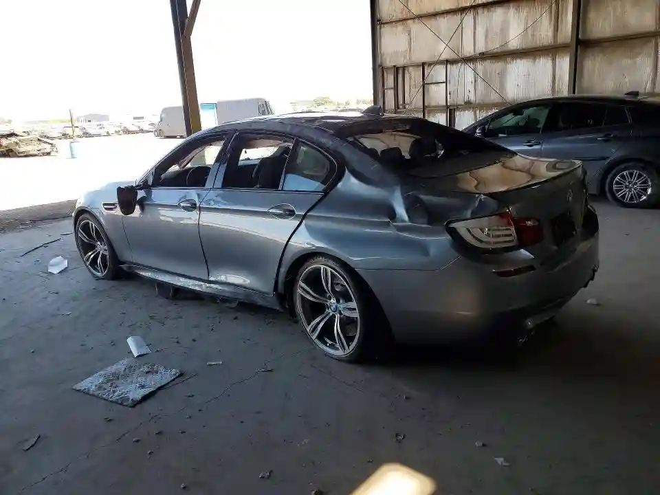 WBSFV9C51DD096994 2013 BMW M5-1