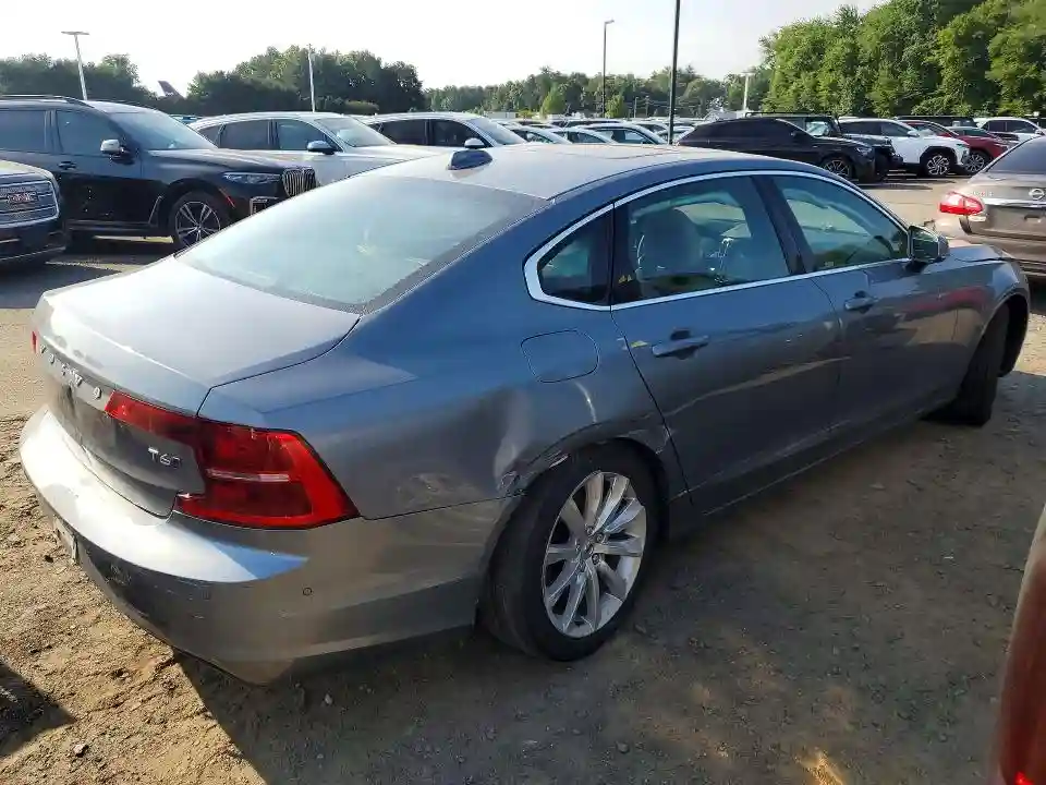 LVY992MK8JP020423 2018 VOLVO S90-2