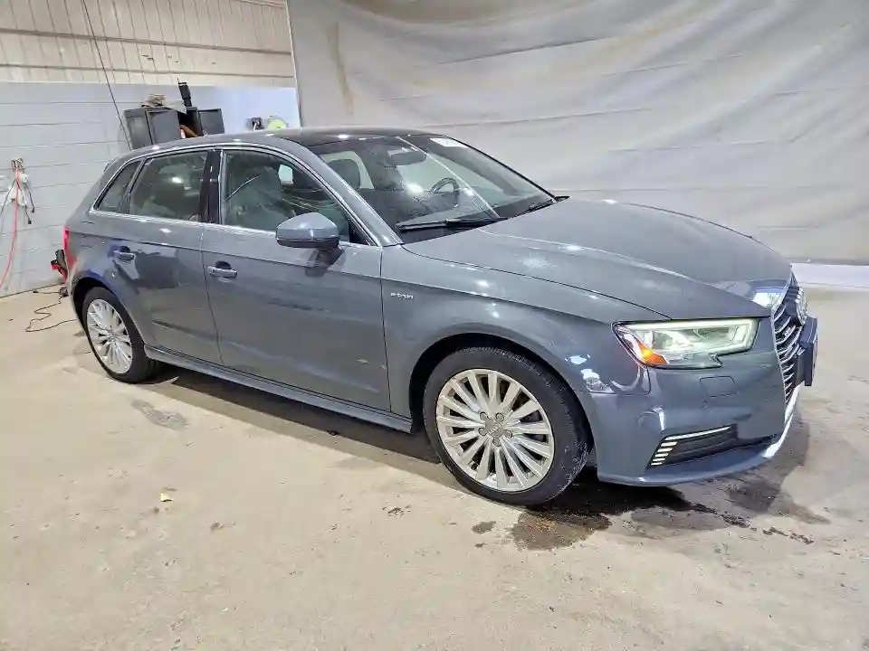 WAUTPBFF3HA088321 2017 AUDI A3-3