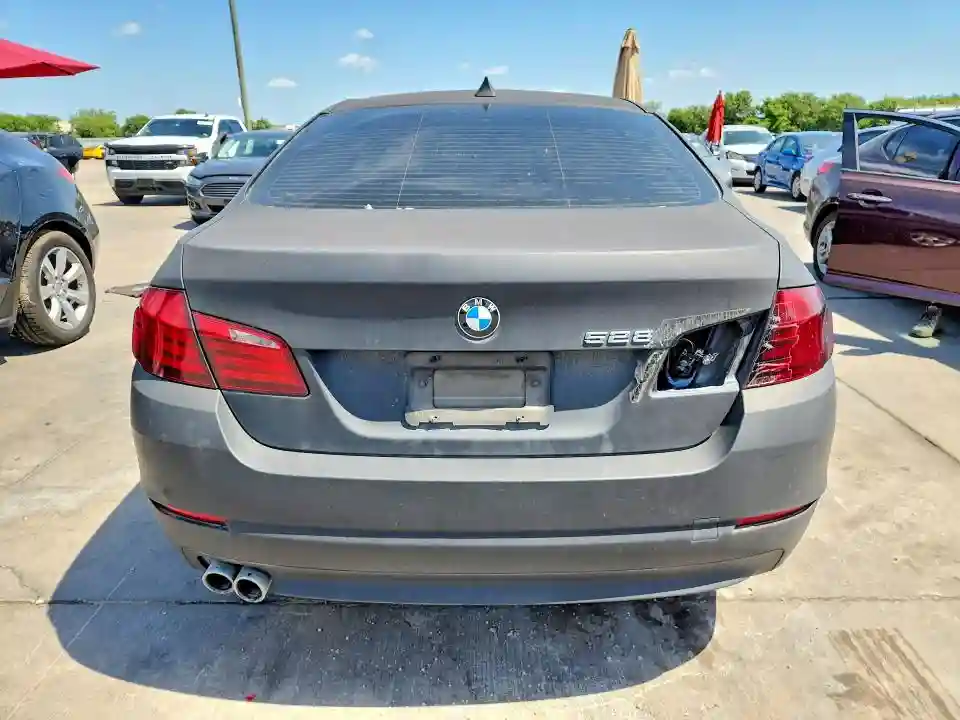 WBAFR1C53BC741352 2011 BMW 5 SERIES-5