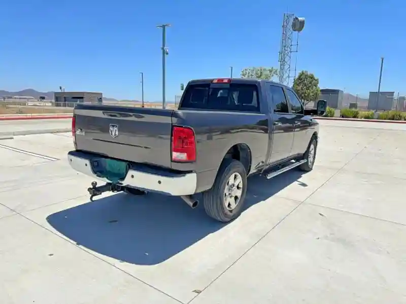 3C6UR4DL8FG642965 2015 RAM 2500-3
