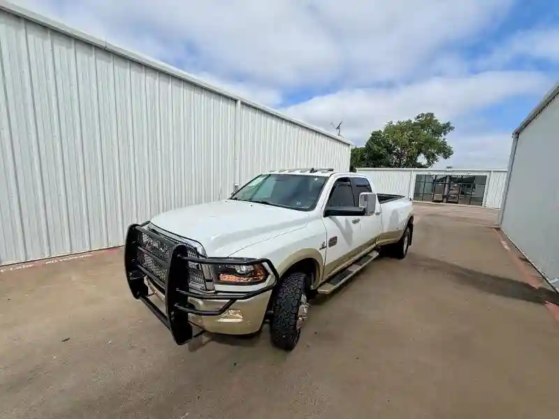 3C63RRKL0GG137824 2016 RAM 3500-1