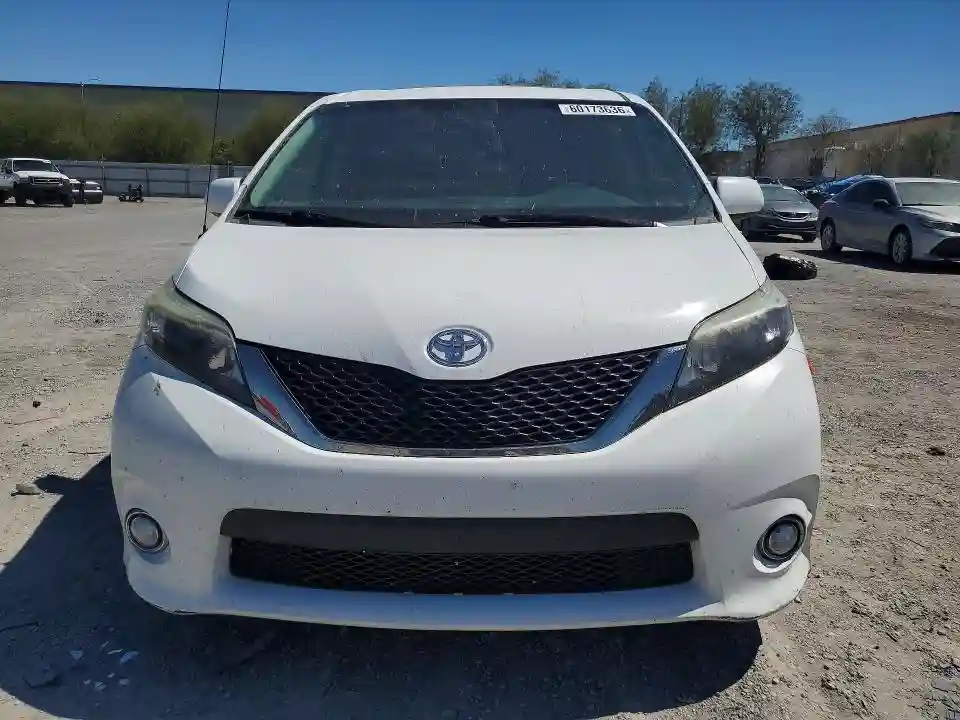 5TDXK3DC0ES447690 2014 TOYOTA SIENNA-4