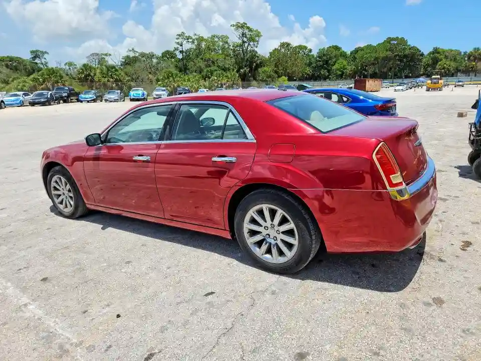 2C3CA5CG9BH529529 2011 CHRYSLER 300-1