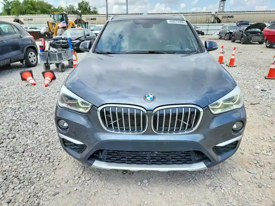 WBXHT3C34J5K27989 2018 BMW X1-4