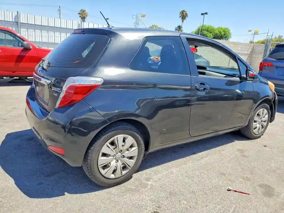 JTDJTUD32CD505266 2012 TOYOTA YARIS-2