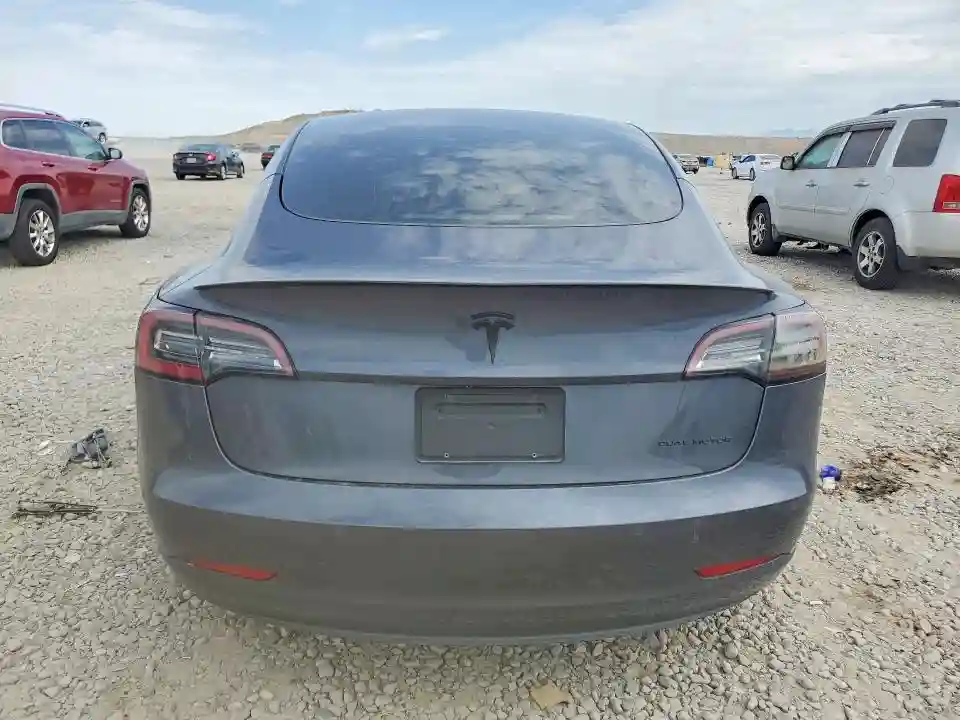 5YJ3E1EB0MF995725 2021 TESLA MODEL 3-5