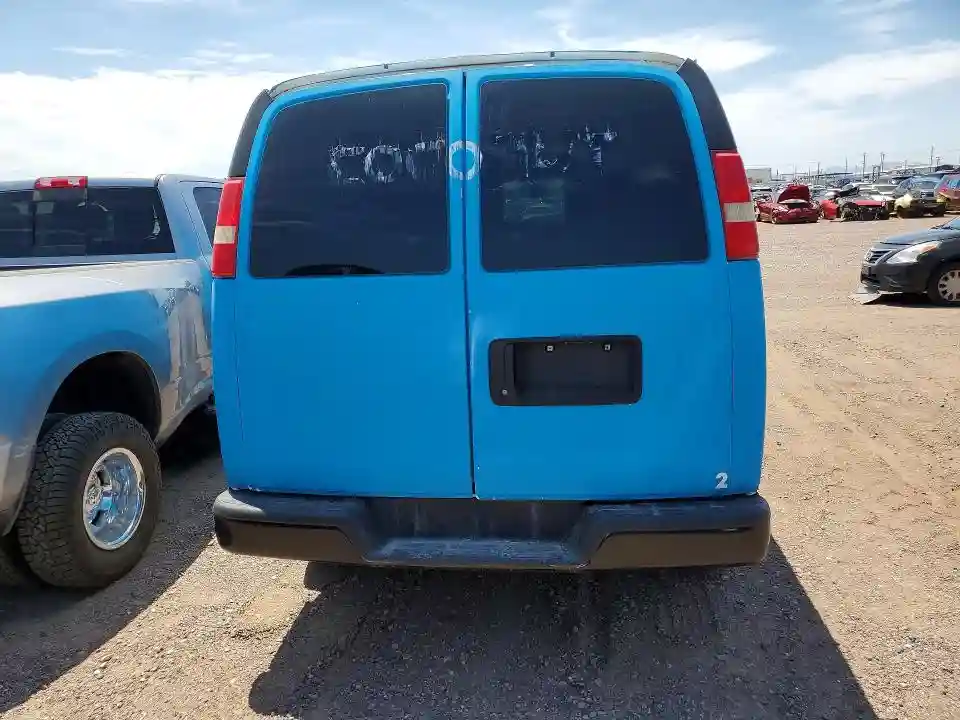 1GTZ7HF77S1173761 2025 GMC SAVANA-5