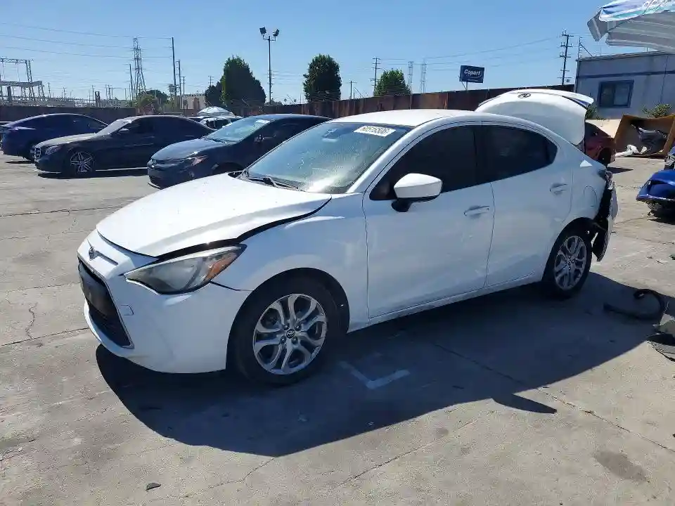 3MYDLBYV5HY148183 2017 TOYOTA YARIS-0