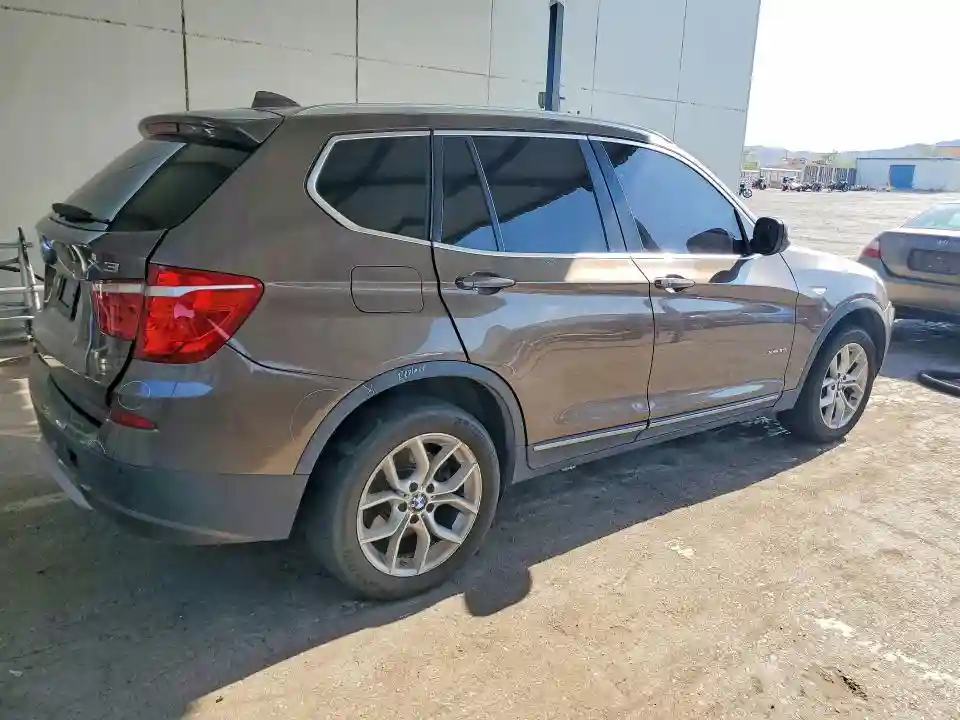 5UXWX7C51BL732174 2011 BMW X3-2