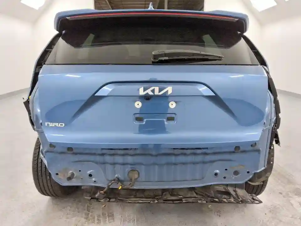 KNDCR3L10P5021338 2023 KIA NIRO-5