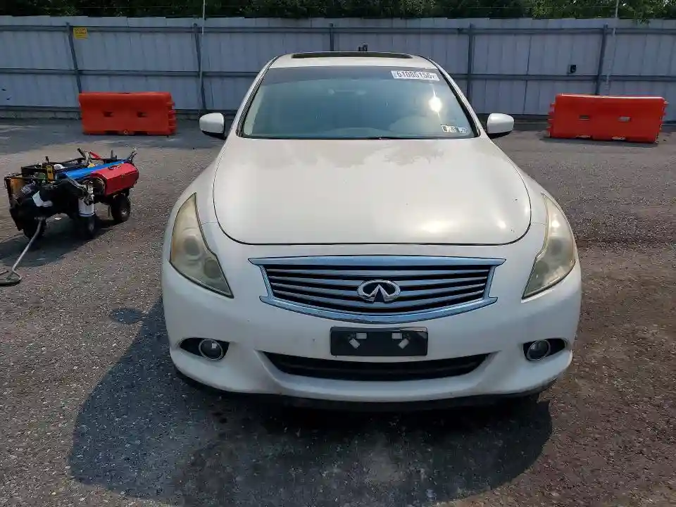 JN1CV6AR9BM351261 2011 INFINITI G37-4