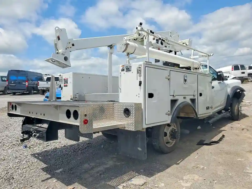 3C7WRKAJXPG520332 2023 RAM 4500-2