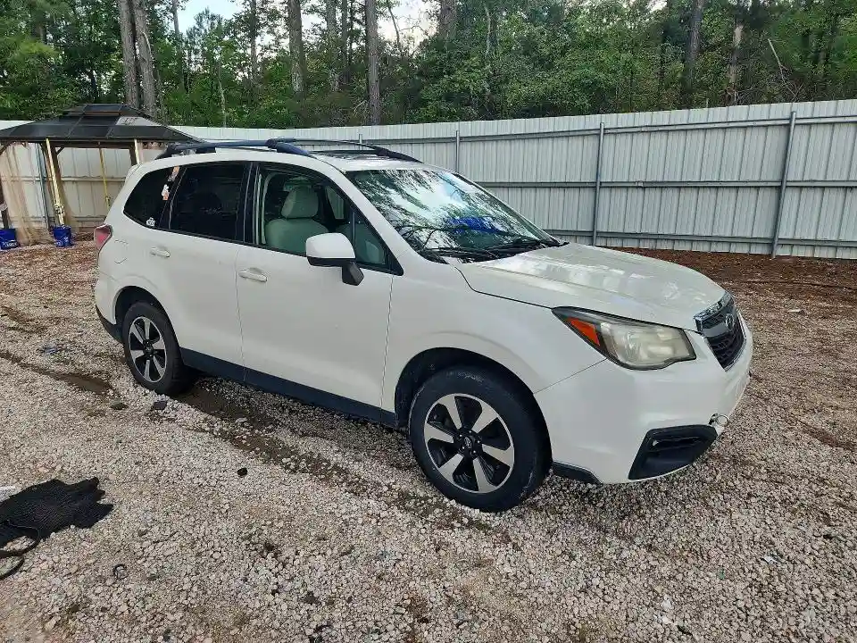 JF2SJAEC9HH530383 2017 SUBARU FORESTER-3