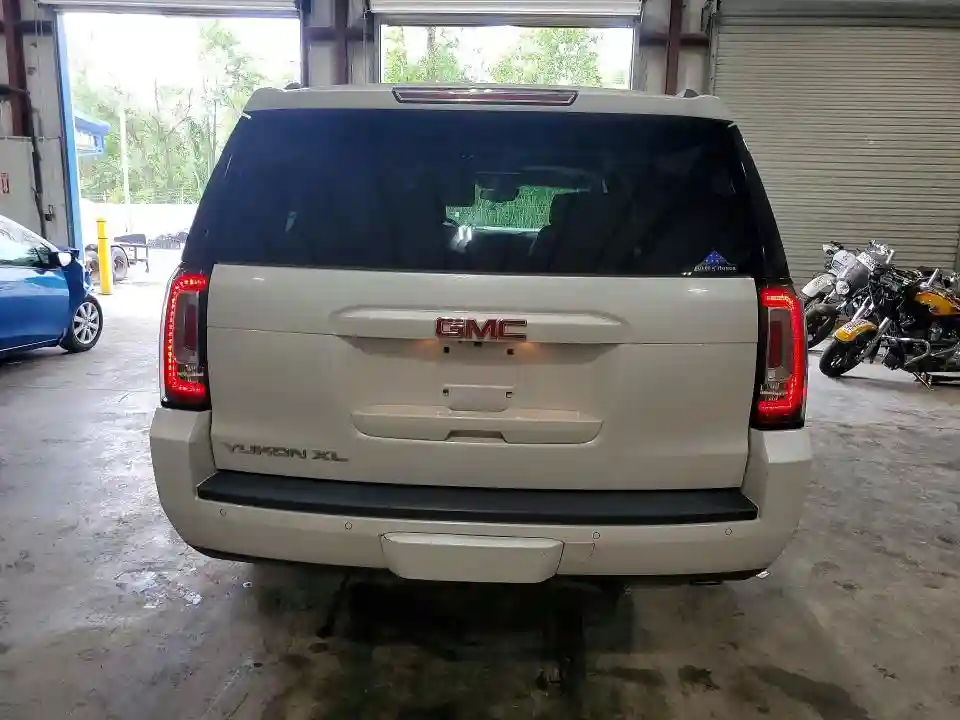 1GKS2GKC5HR308411 2017 GMC YUKON-5