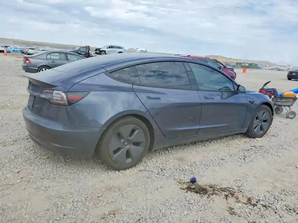 5YJ3E1EB0MF995725 2021 TESLA MODEL 3-2