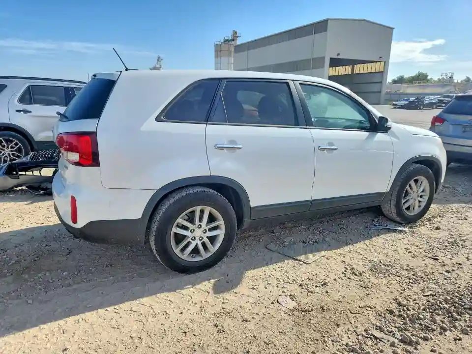 5XYKT3A66FG653424 2015 KIA SORENTO-2
