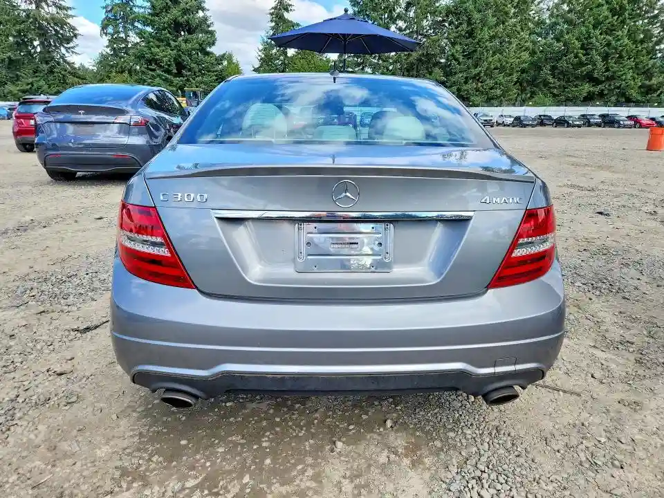 WDDGF8BB7CR238220 2012 MERCEDES-BENZ C-CLASS-5