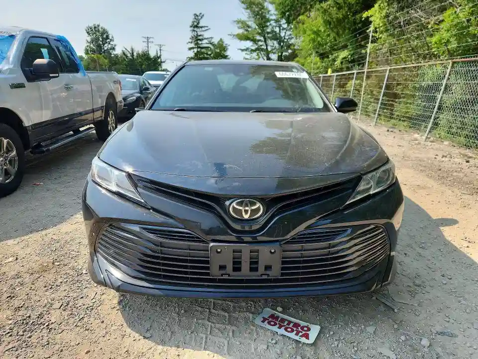 4T1B11HK0KU176426 2019 TOYOTA CAMRY-4