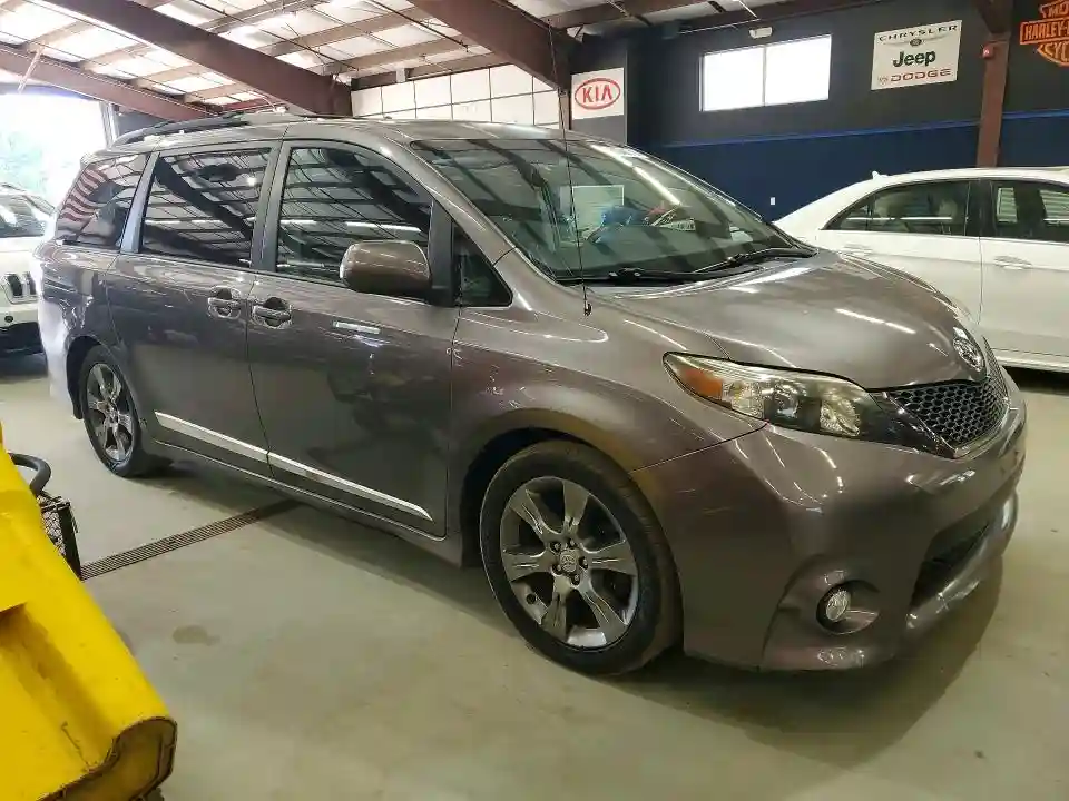 5TDXK3DC8CS230689 2012 TOYOTA SIENNA-3