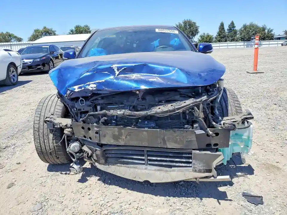 JN1EV7EK0JM340479 2018 INFINITI Q60-4