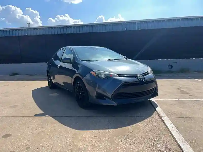 5YFBURHE7HP640550 2017 TOYOTA COROLLA-0