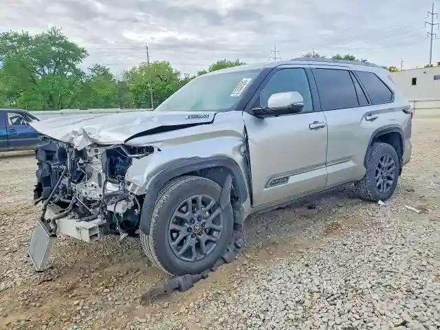7SVAAABAXSX065581 2025 TOYOTA SEQUOIA-0