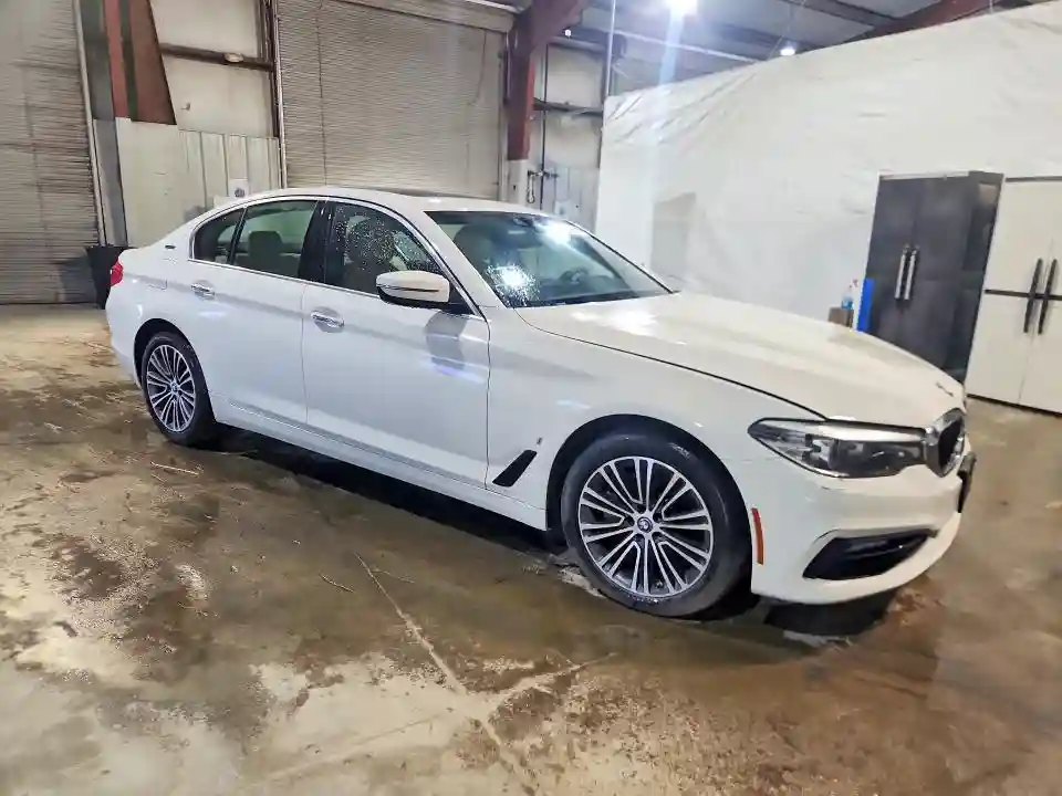 WBAJB1C55JB083990 2018 BMW 5 SERIES-3