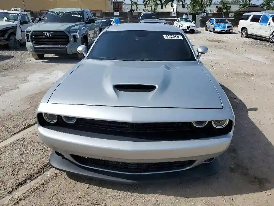 2C3CDZFJ2NH156358 2022 DODGE CHALLENGER-4