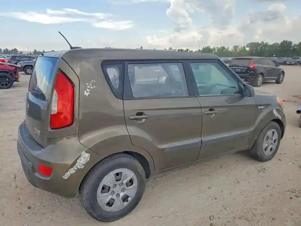 KNDJT2A52D7495462 2013 KIA SOUL BASE-2