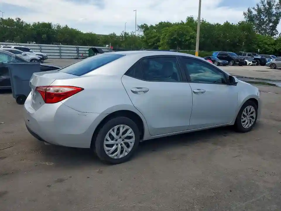 2T1BURHE2JC054277 2018 TOYOTA COROLLA-2