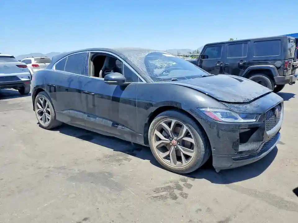 SADHD2S18K1F76318 2019 JAGUAR I-PACE-3