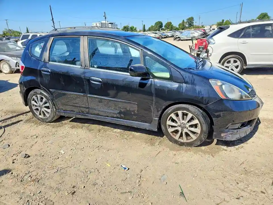 JHMGE8H56DC049284 2013 HONDA FIT-3
