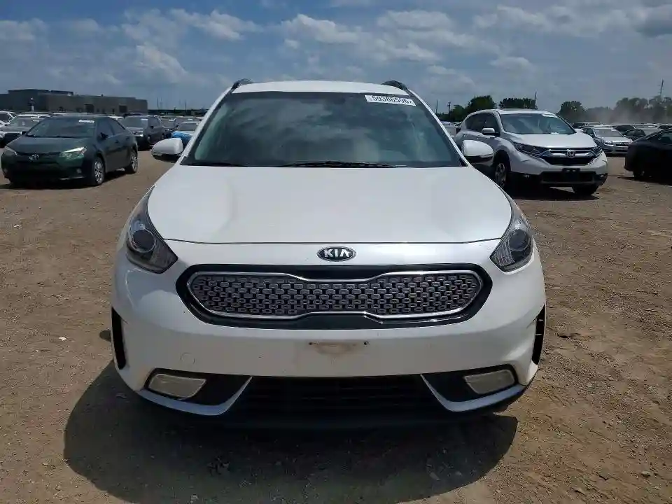 KNDCC3LC2H5092237 2017 KIA NIRO-4