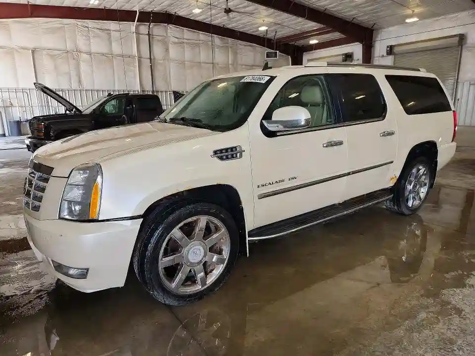 1GYS4HEF9DR102000 2013 CADILLAC ESCALADE-0