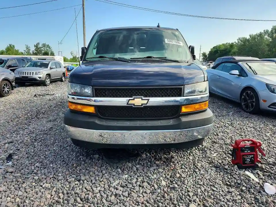 1GCZGGFG3J1178674 2018 CHEVROLET EXPRESS-4