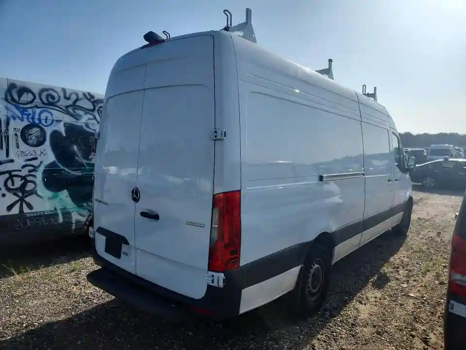 W1Y4NCHY5RP739007 2024 MERCEDES-BENZ SPRINTER-2