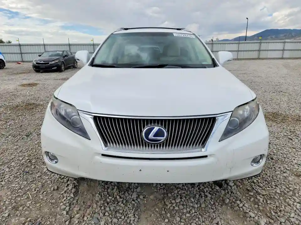 JTJBC1BA6B2033875 2011 LEXUS RX450-4