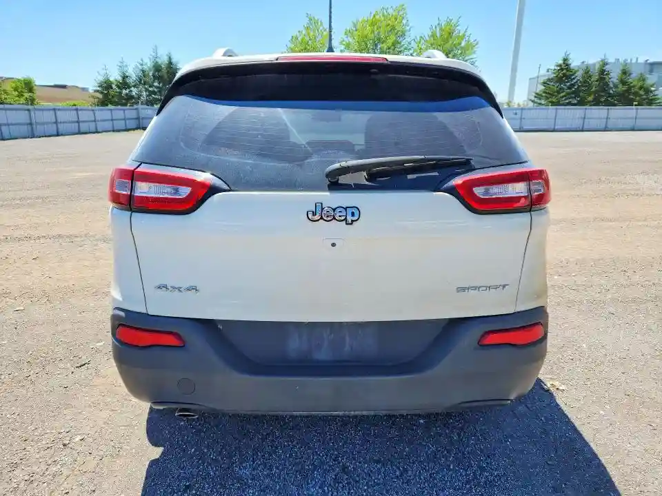1C4PJMAB9GW125119 2016 JEEP CHEROKEE-5