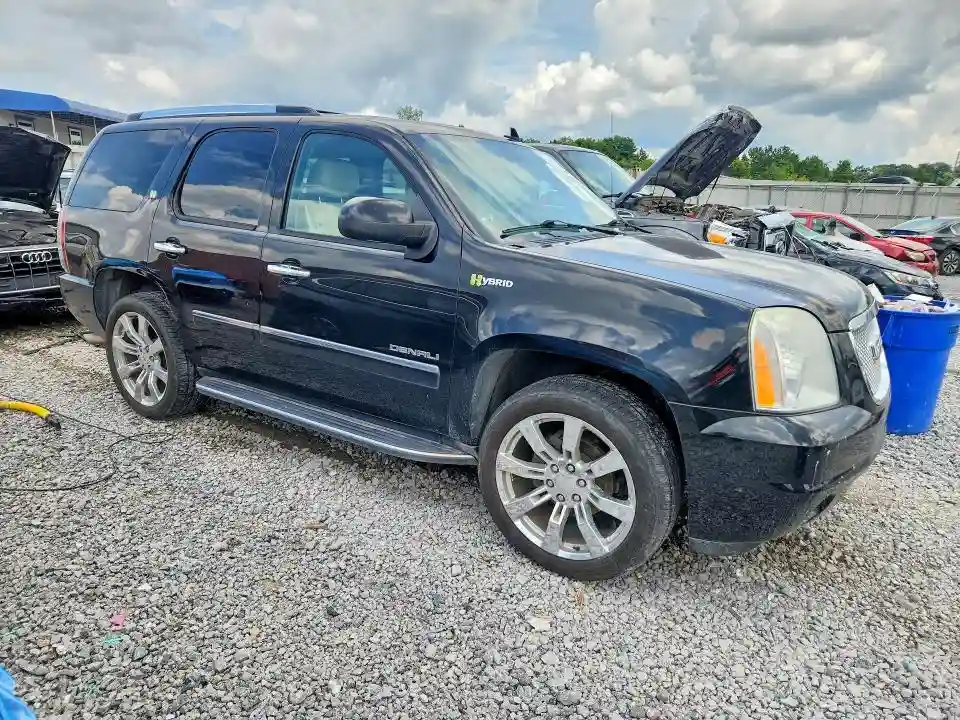 1GKUKGEJ4AR160888 2010 GMC YUKON-3