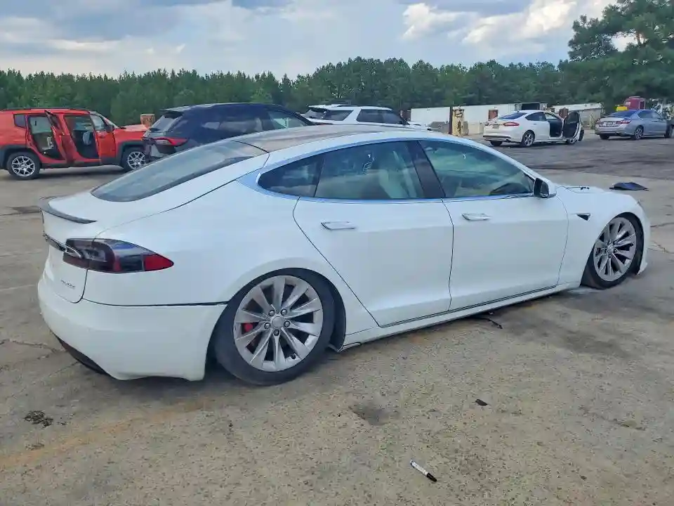 5YJSA1E40KF330376 2019 TESLA MODEL S-2