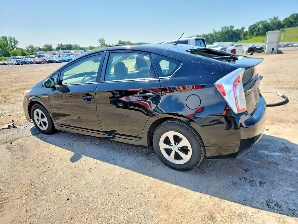 JTDKN3DU0E1769107 2014 TOYOTA PRIUS-1
