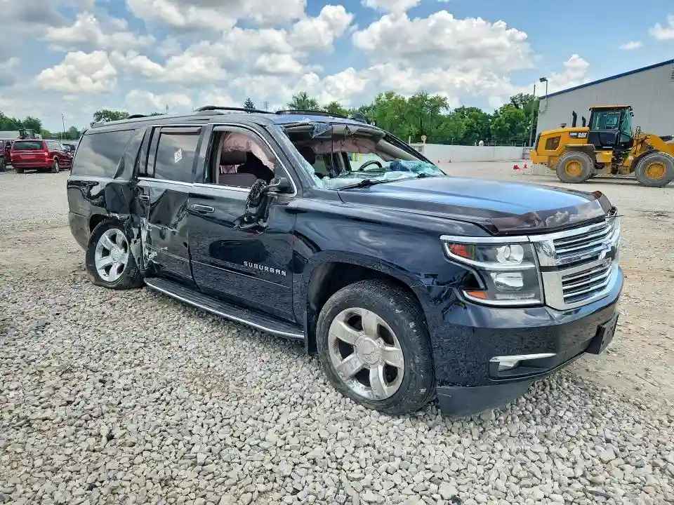 1GNSKJKC1HR276704 2017 CHEVROLET SUBURBAN-3