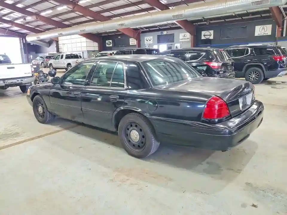 2FABP7BV9BX107600 2011 FORD CROWN VIC-1