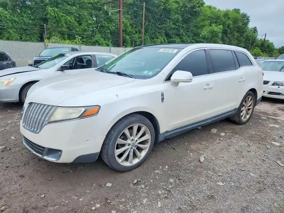 2LMHJ5AT1BBJ50125 2011 LINCOLN MKT-0