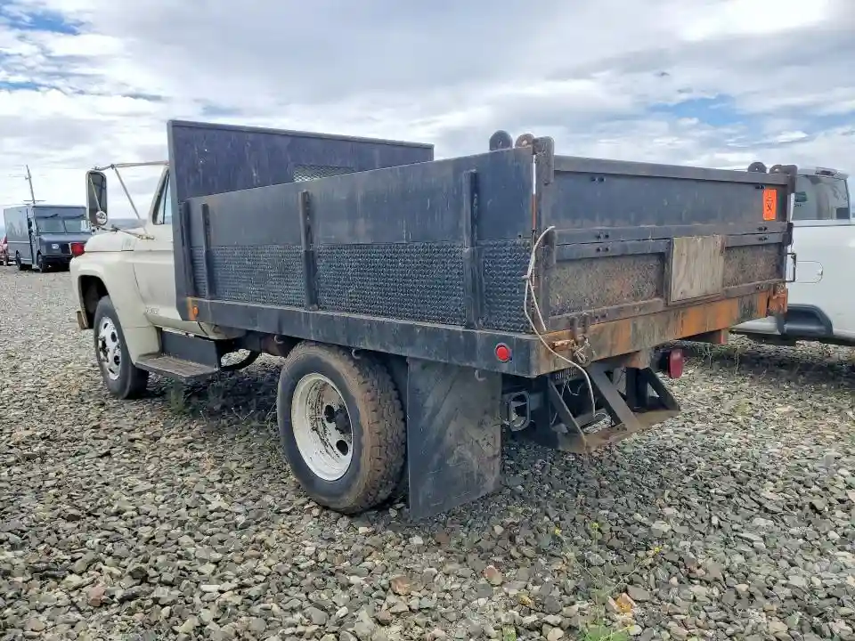 F50CVQ40065 1973 FORD F500-1