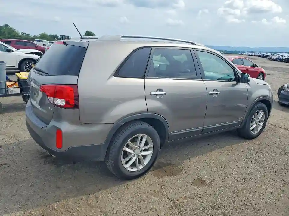 5XYKTDA75FG599080 2015 KIA SORENTO-2