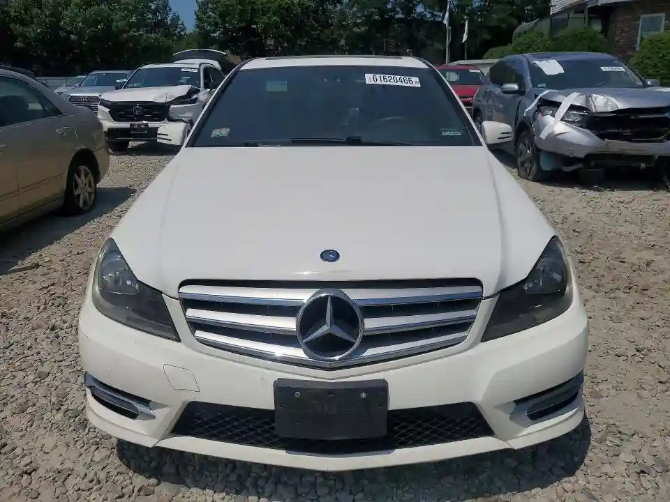 WDDGF8AB8DR296954 2013 MERCEDES-BENZ C-CLASS-4